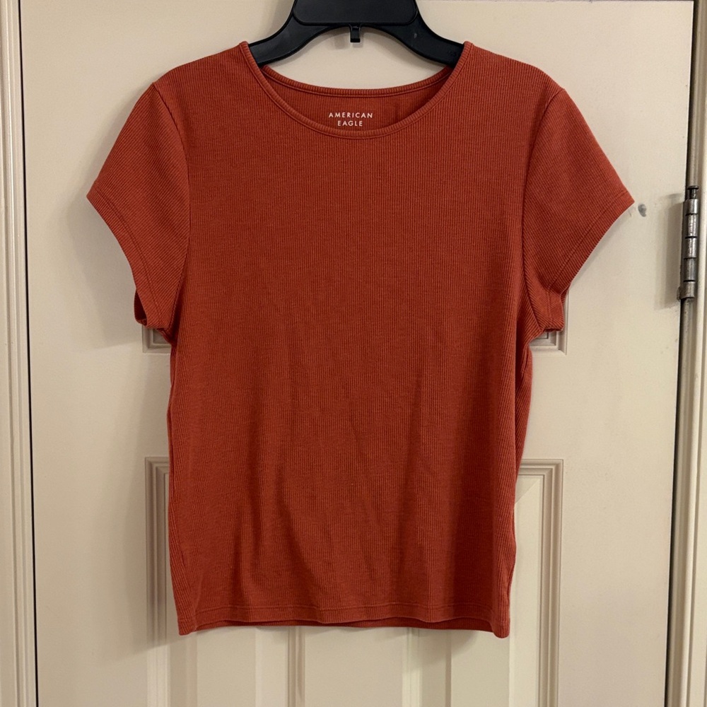 American Eagle Outfitters Women's Rust Short Sleeve Tee